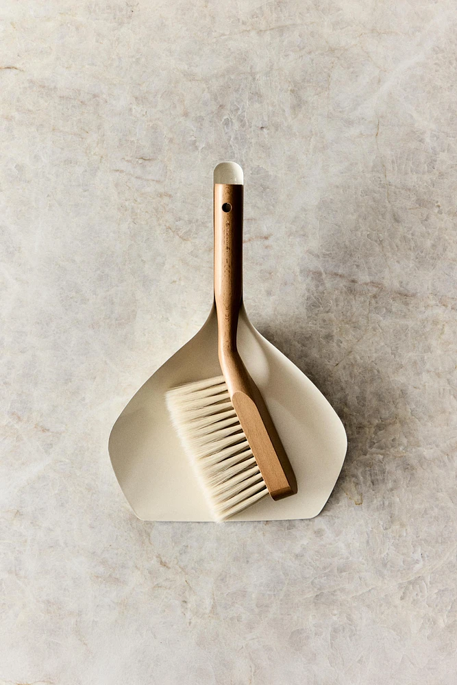 ENSEMBLE BROSSE PELLE