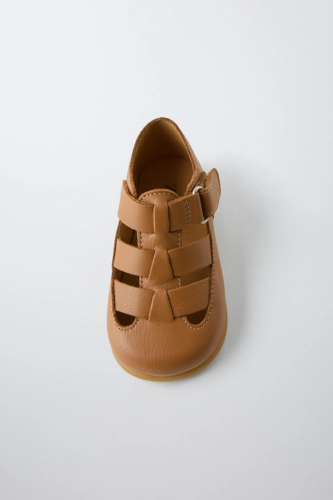 SANDALES STYLE PLAGE BAREFOOT EN CUIR
