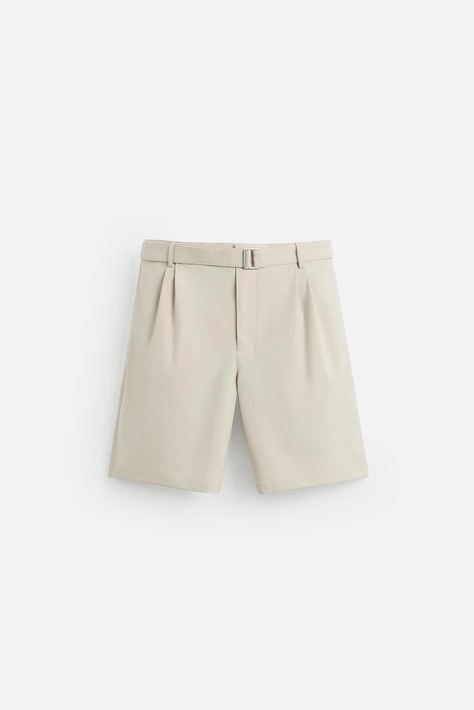 PLEATED BERMUDA SHORTS WITH BELT