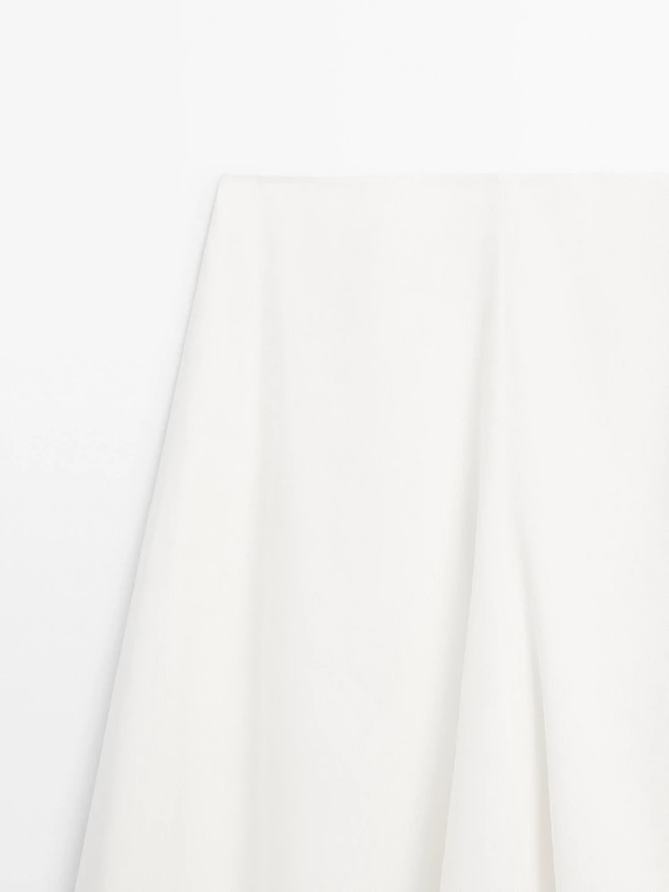 Flared linen blend skirt with seam details