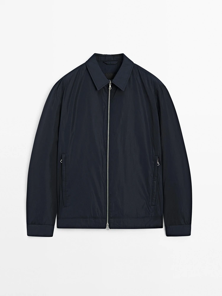 Lightweight zip-up jacket