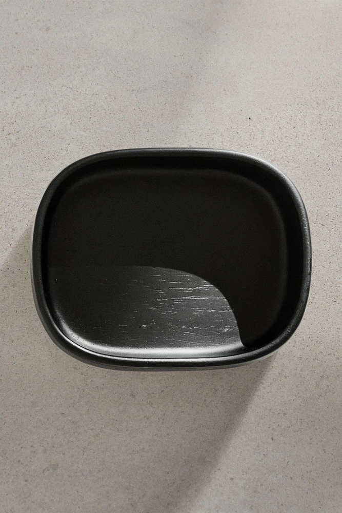 TRAY 03