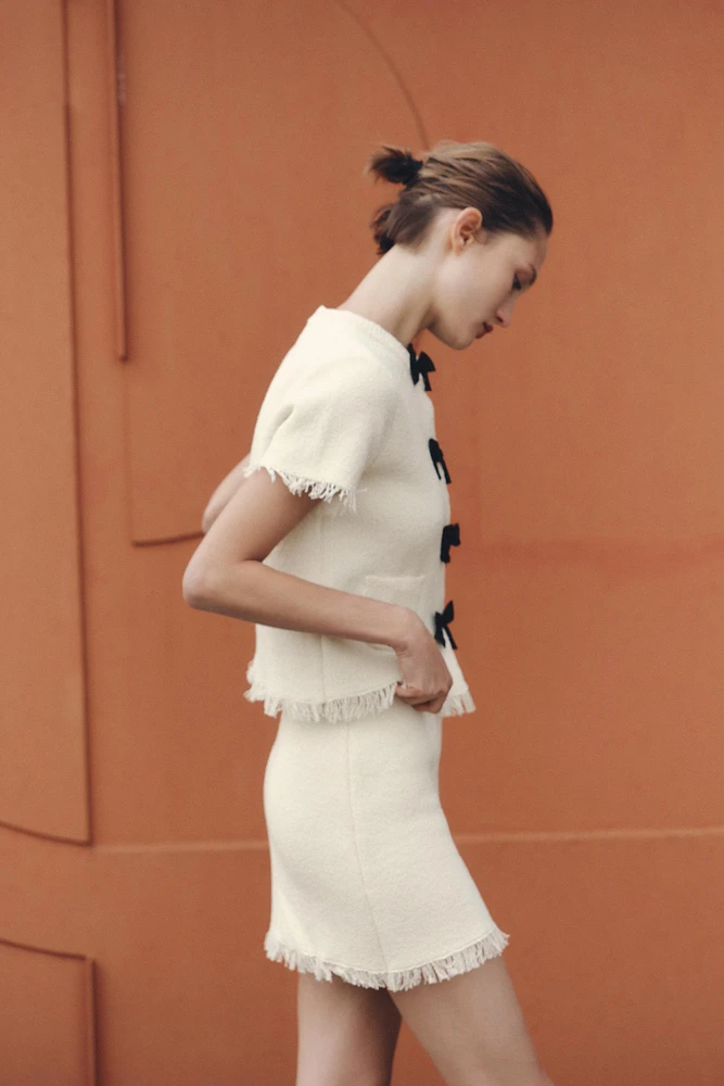 FRAYED MINI SKIRT