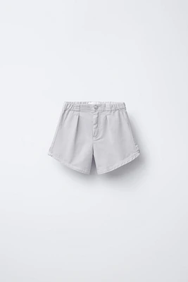 DENIM SHORTS WITH DARTS