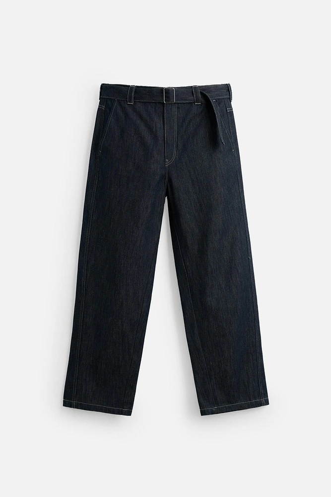 STRAIGHT FIT BELTED JEANS