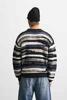 PULL EN JACQUARD GÉOMÉTRIQUE