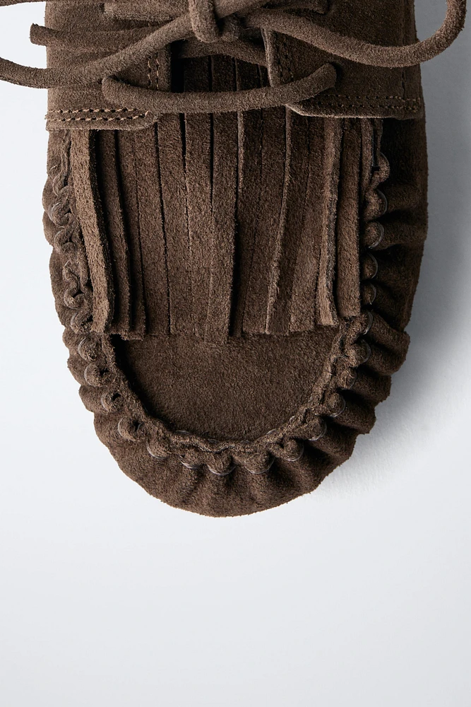 MOCASSINS EN CUIR VELOURS AVEC FRANGES