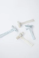 LOT DE QUATRE PINCES CLIP LACET FLEUR