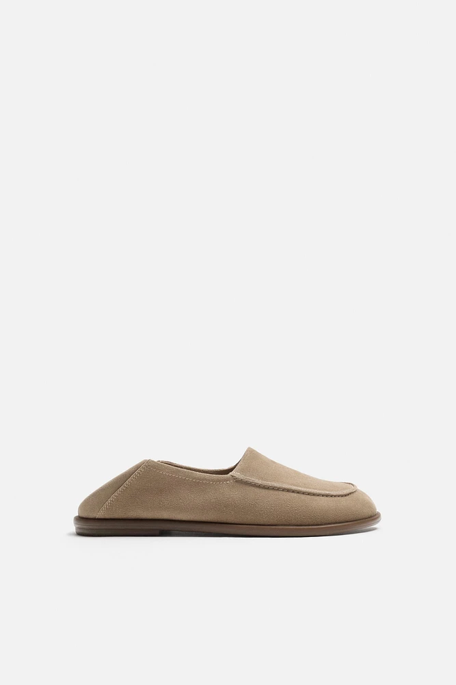 LEATHER LOAFERS