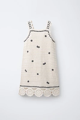 ROBE EN MAILLE À FLEURS