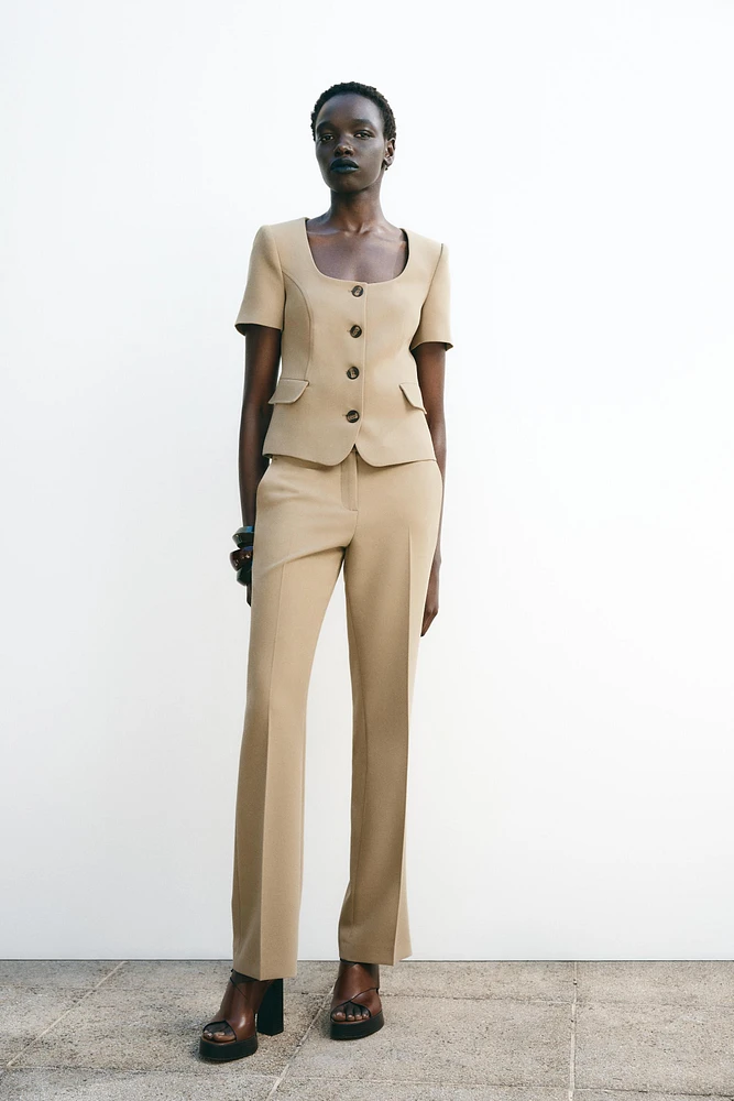 PANTALON ÉVASÉ À TAILLE HAUTE