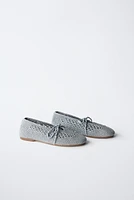 BALLERINES À LACETS EN CROCHET AVEC NŒUD