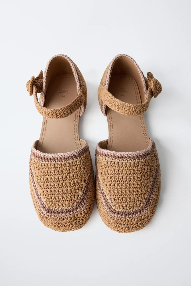 BALLERINES À TALON CROCHET
