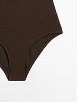 Maillot de bain à encolure américaine