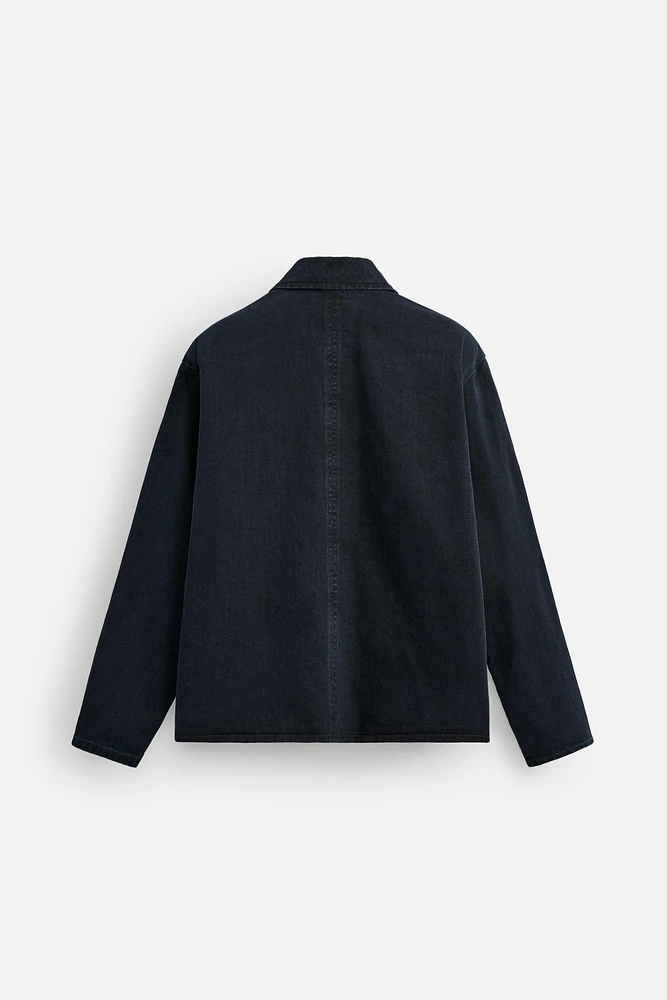 VESTE EN JEAN COUPE CARRÉE