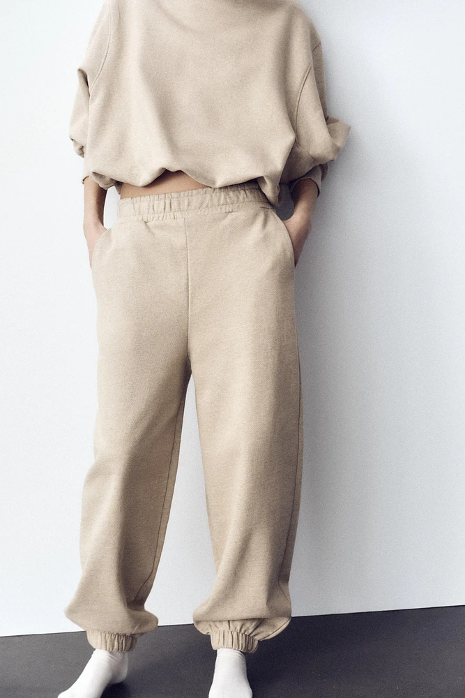 SWEATPANTS