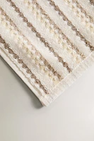 TEXTURED POLKA DOT BATH TOWEL