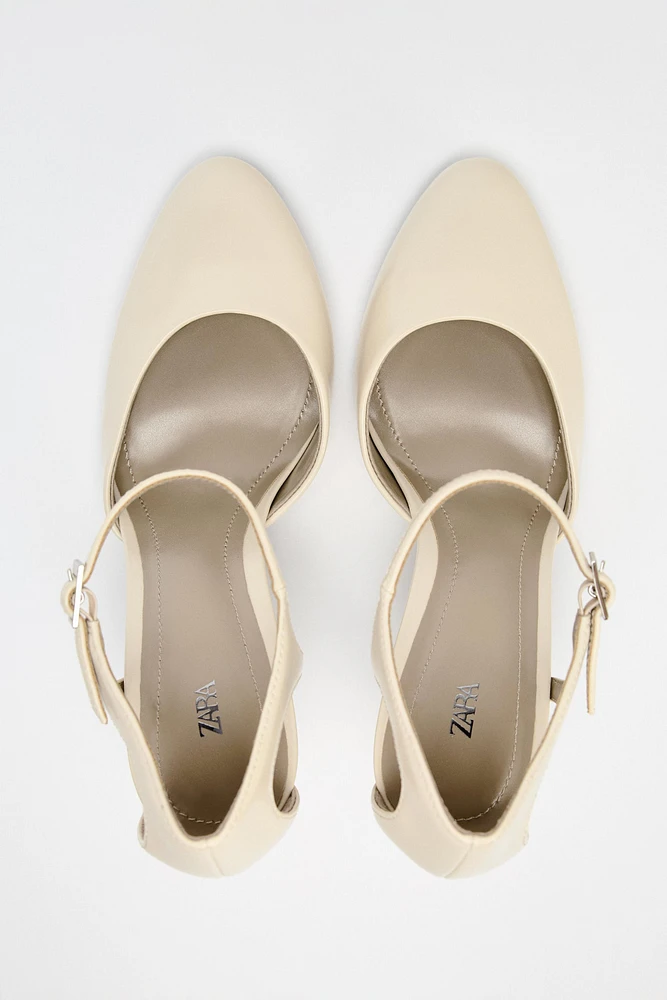 CHAUSSURES À TALONS AVEC BRIDE