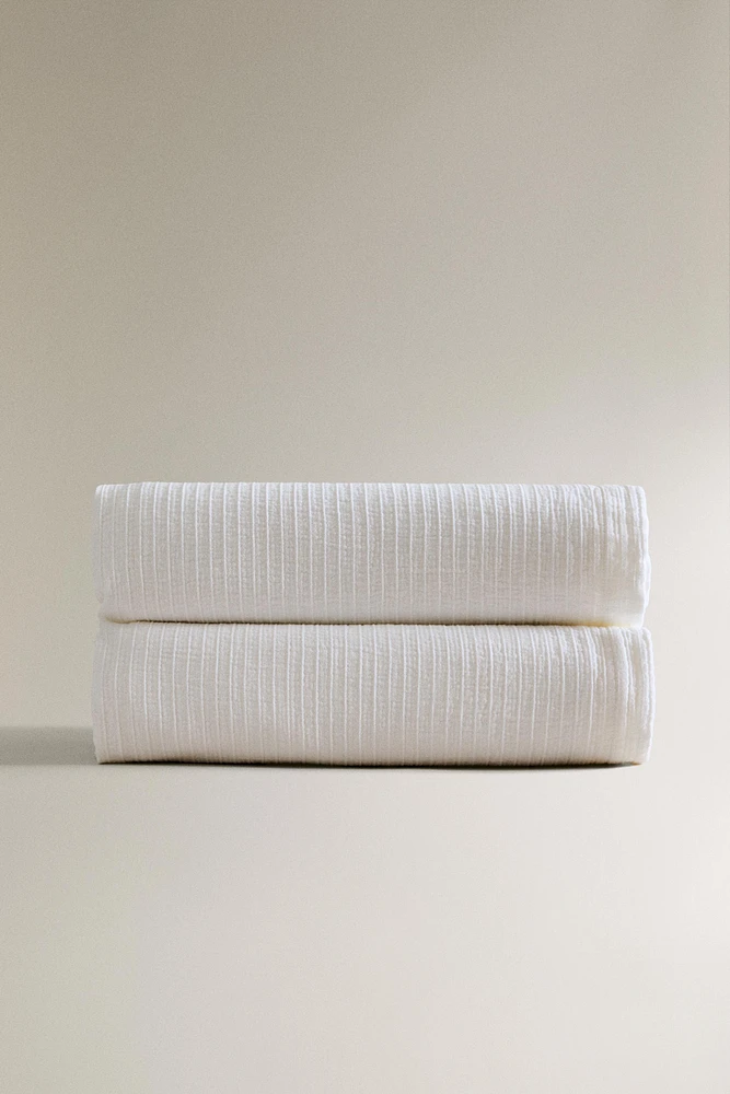 TEXTURED CHENILLE BEDSPREAD