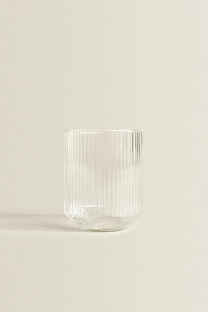 BOROSILICATE GLASS TUMBLER WITH RAISED LINES