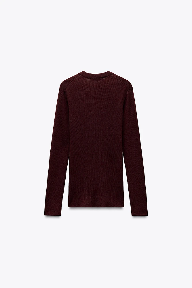 FINE KNIT WOOL SWEATER