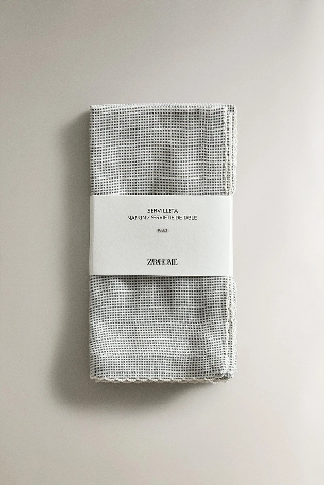 SCALLOPED NAPKINS