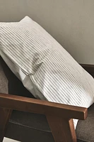 REVERSIBLE STRIPED PILLOWCASE
