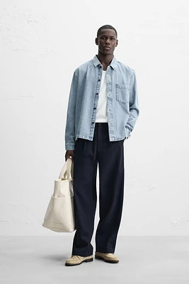 CHEMISE EN JEAN COUPE CARRÉE
