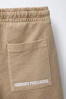 ENSEMBLE TEINT EN PIÈCE T-SHIRT IMPRIMÉ ET BERMUDA