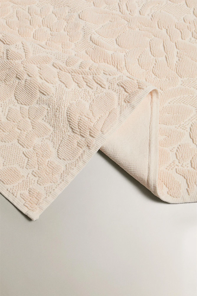 TAPIS DE BAIN JACQUARD FLORAL