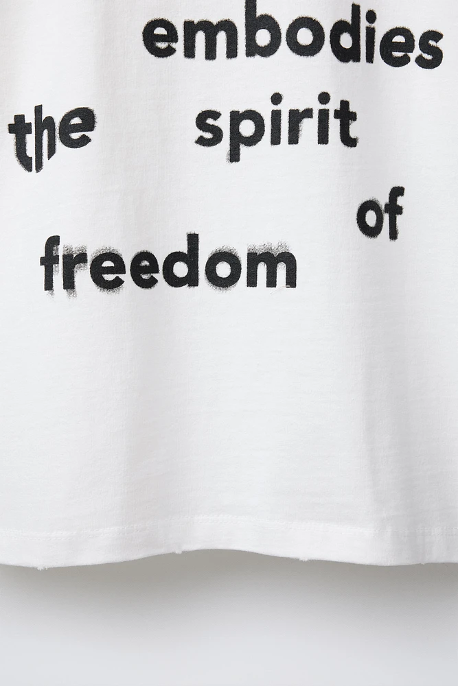 EMBROIDERED TEXT T-SHIRT