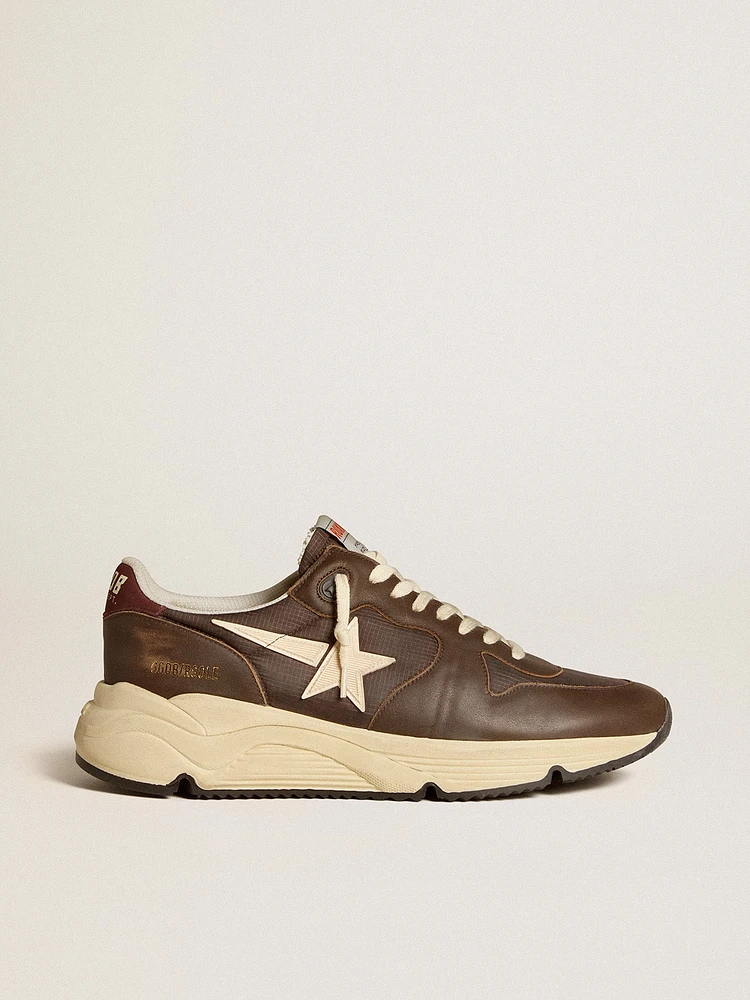 Running Sole nylon and leather with TPU star nubuck heel tab