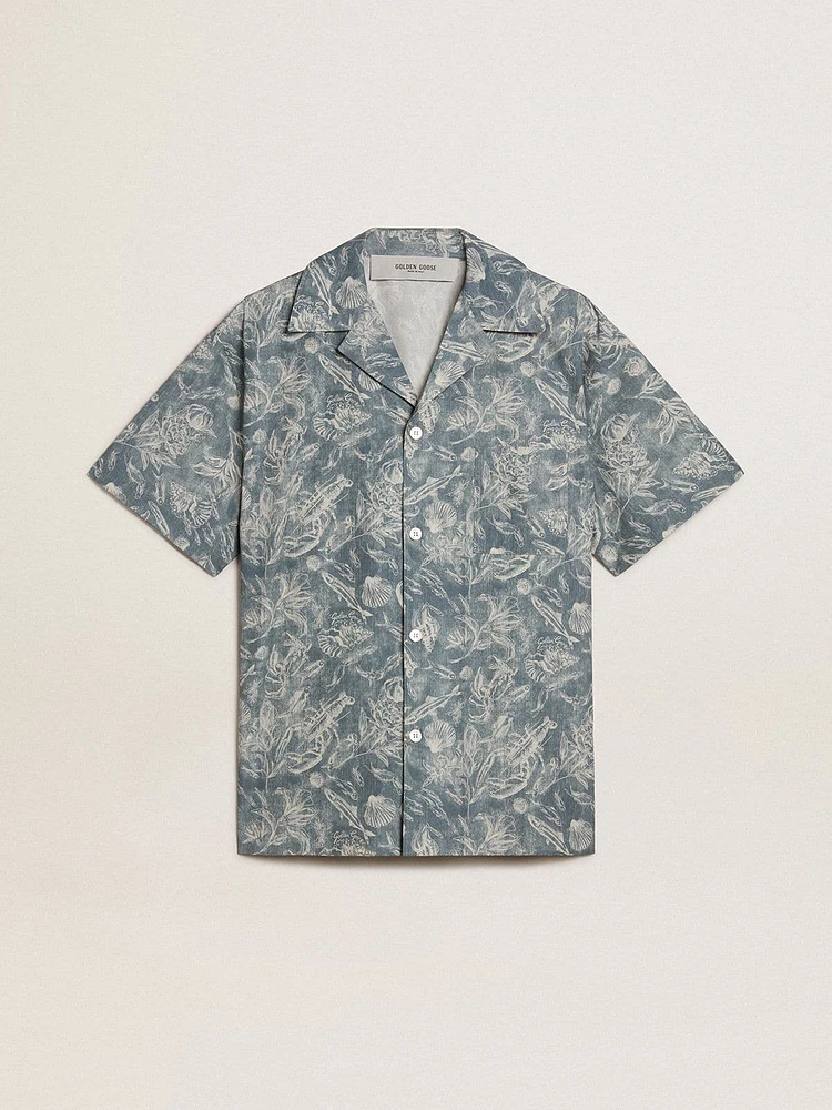 Men's short-sleeved pajama-style poplin shirt with a blue and white marine print