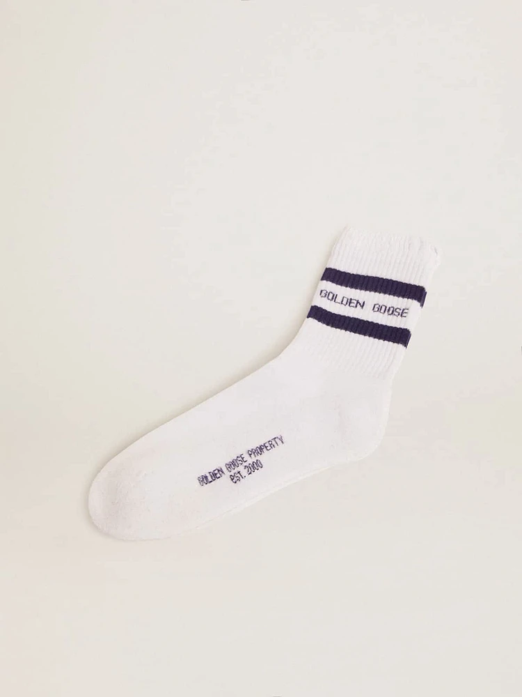 Cotton socks with distressed finishes