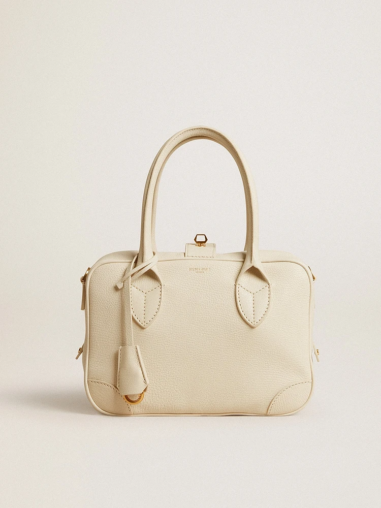 Vita Bag in butter-colored leather with gold details
