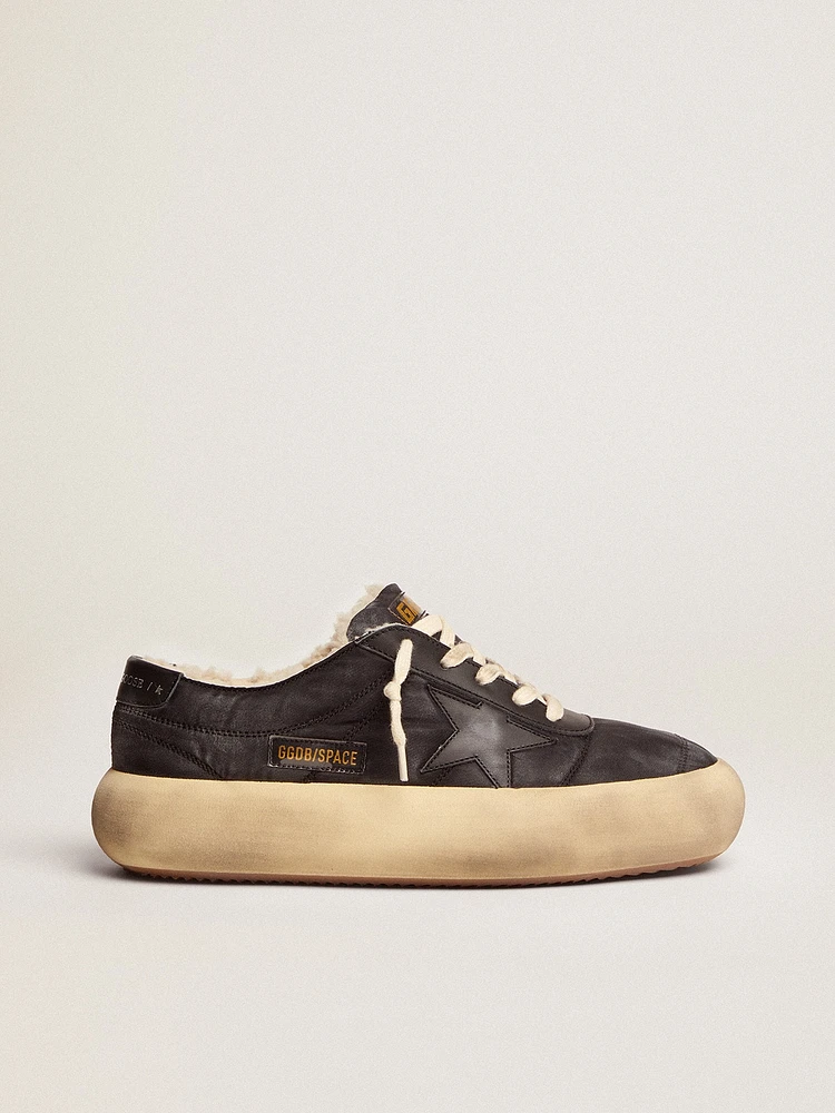 Women's Space-Star shoes quilted black nylon with shearling lining