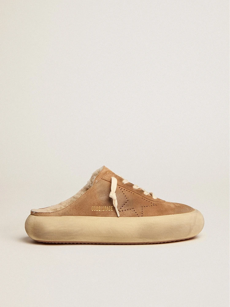 Women's Space-Star Sabot shoes tobacco-colored suede with shearling lining