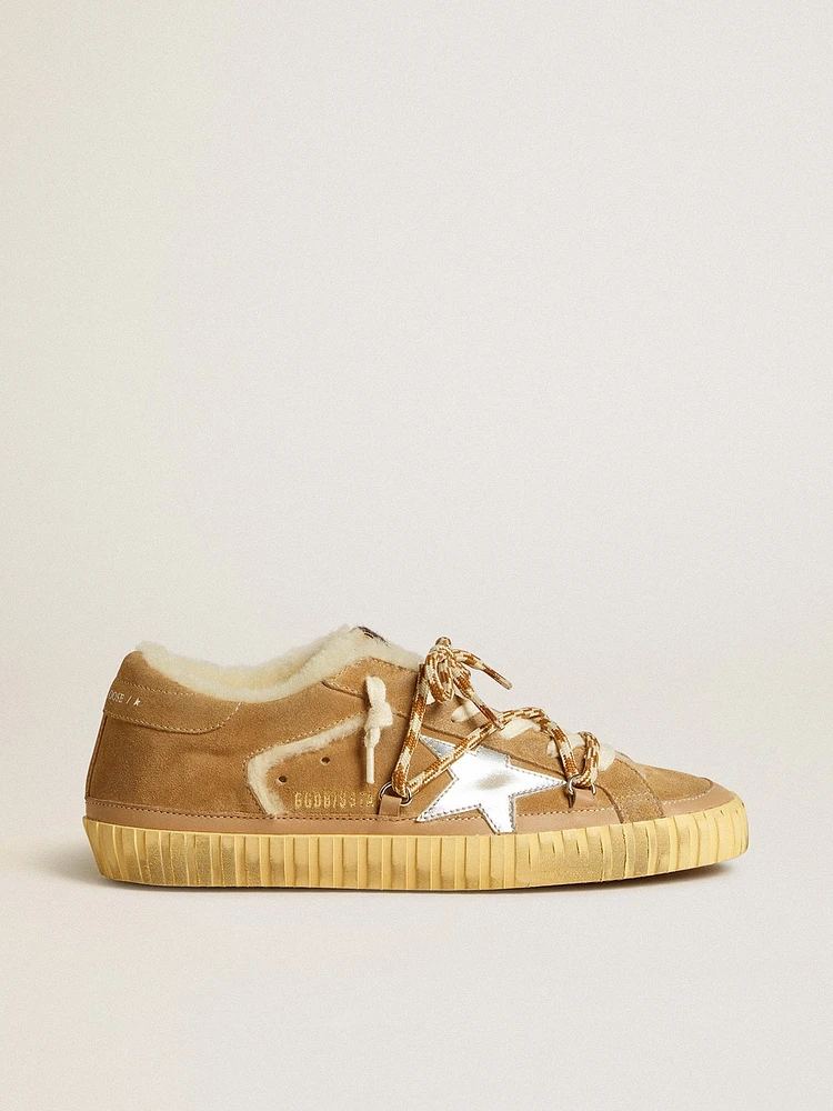 Super-Star beige suede and shearling with metallic leather star