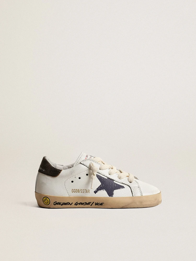 Super-Star Young nappa with a printed star and black heel tab