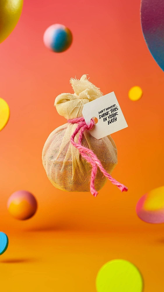 Softening Marshmallow And Rose Cataplasm Bath Bomb