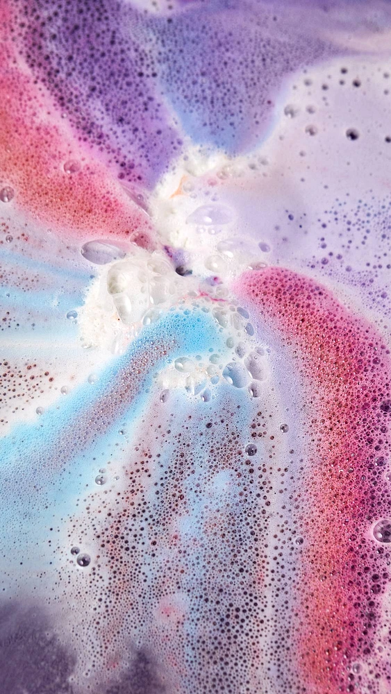 Celebrate 30 Bath Bomb