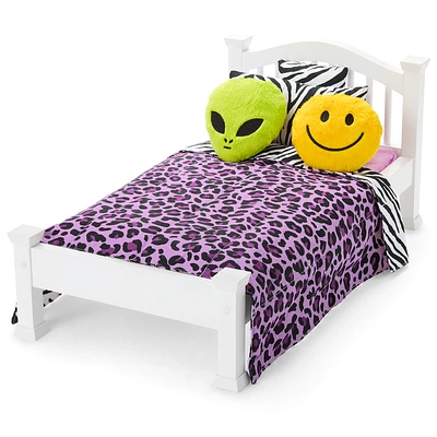 Nicki’s™ Bed & Animal-Print Bedding Set for 18-inch Dolls (Historical Characters