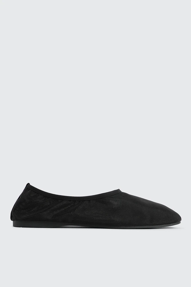 Ardene Square Toe Ballet Flats in Black | Size