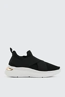 Ardene Knit Slip On Sneakers in Black | Size 6 | Eco-Conscious