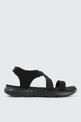 Ardene Sporty Sandales in Black | Size