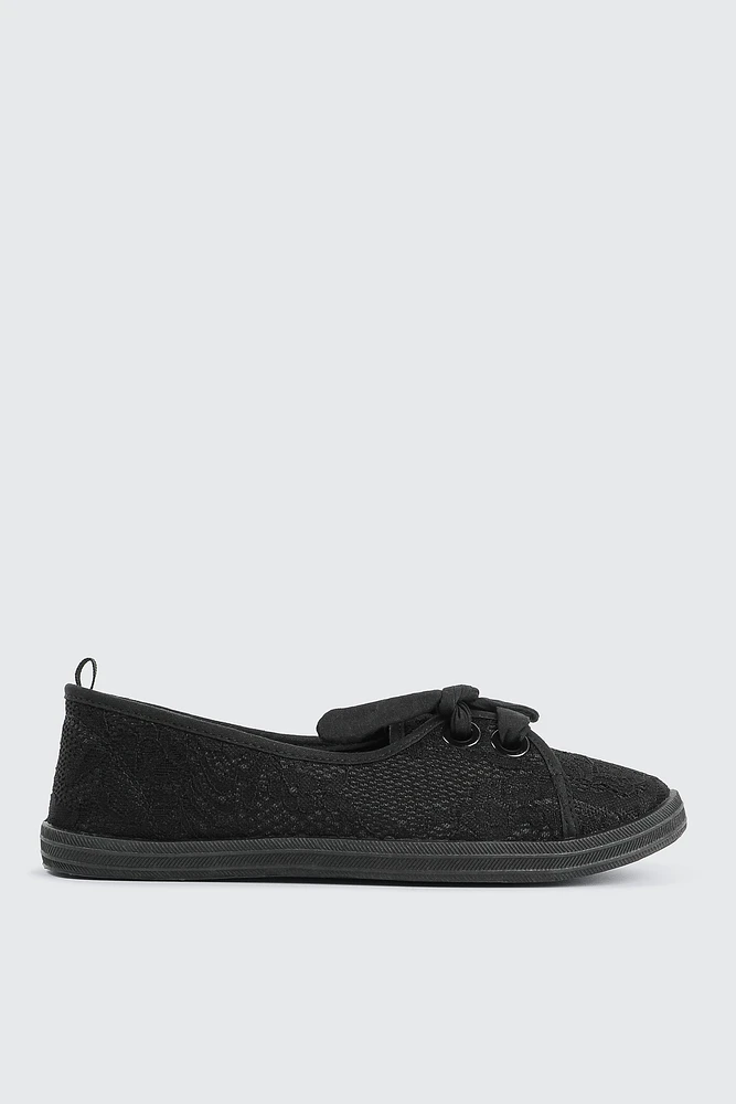 Ardene Lace Slip On Sneakers in | Size