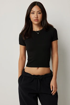 Ardene Seamless Crop Crew Neck T-Shirt in | Size | Polyester/Nylon/Elastane | Eco-Conscious