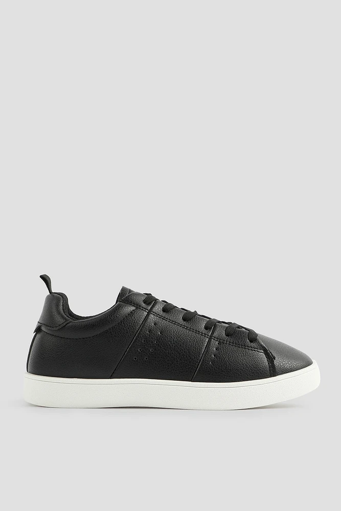 Ardene Lace Up Tennis Sneakers in Black | Size 8 | Faux Leather