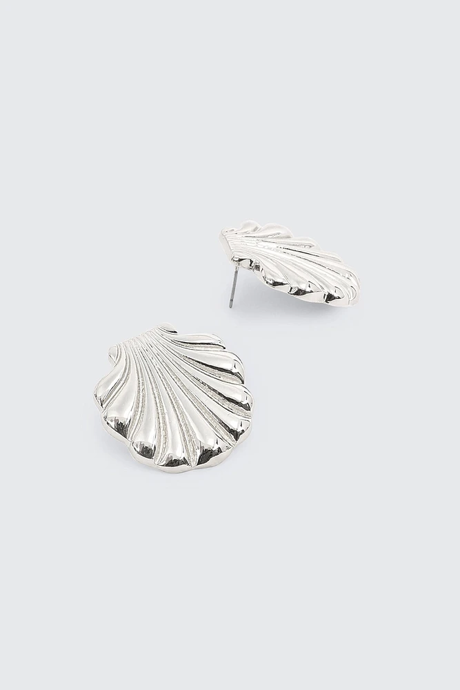 Ardene Seashell Earrings in Silver | Stainless Steel