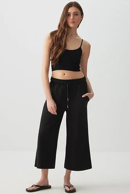 Ardene Wide Leg Pull On Capris in Black | Size | Polyester/Elastane